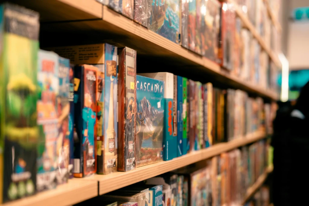 Jeux de société autour de la lecture - 10 idées cadeaux pour les passionnés de lecture - Photo by Madeline Liu Unsplash